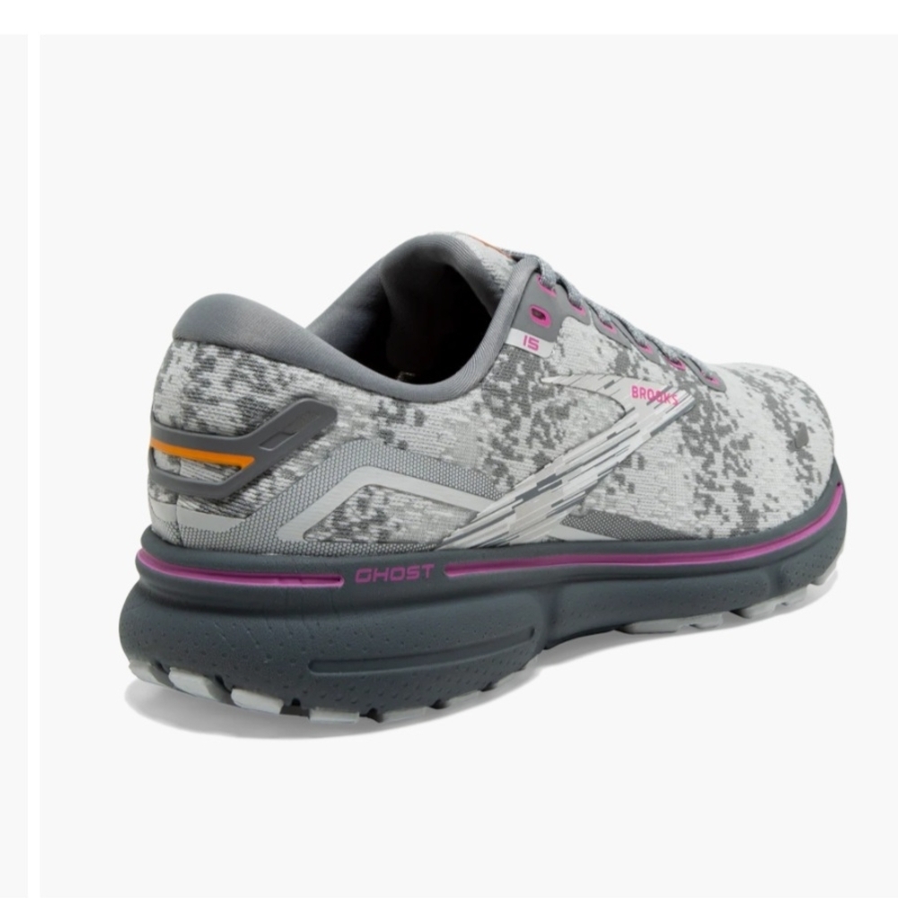 Brooks Gray Athletic Shoes with Speckled Design - Picture 13 of 13